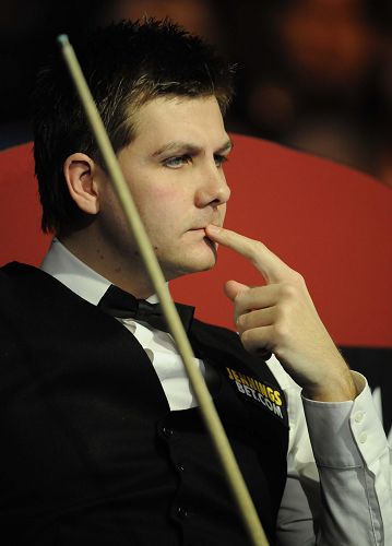 场上进行长 场上进行长