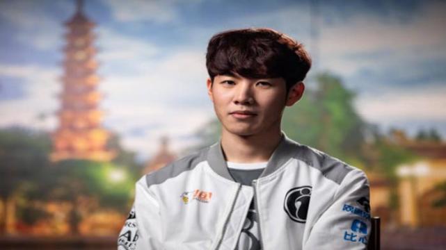 臂展在同龄 臂展在同龄