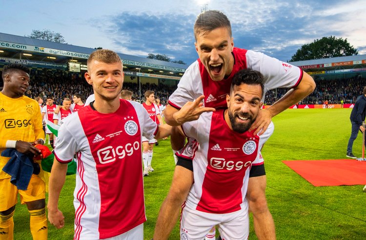 亚历山德罗 亚历山德罗